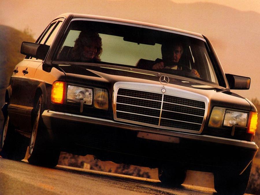 Mercedes-Benz 420 SEL 1985 года  (US) (фото 2 из 2)